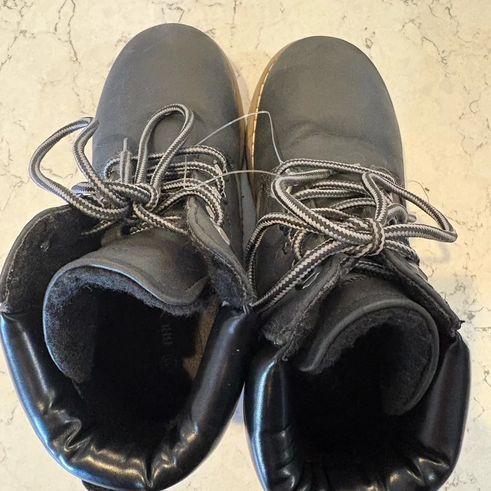 Boys Insulated Snow Boots Winter‎ Black Lace-Up Rugged Sole Kids SZ 13